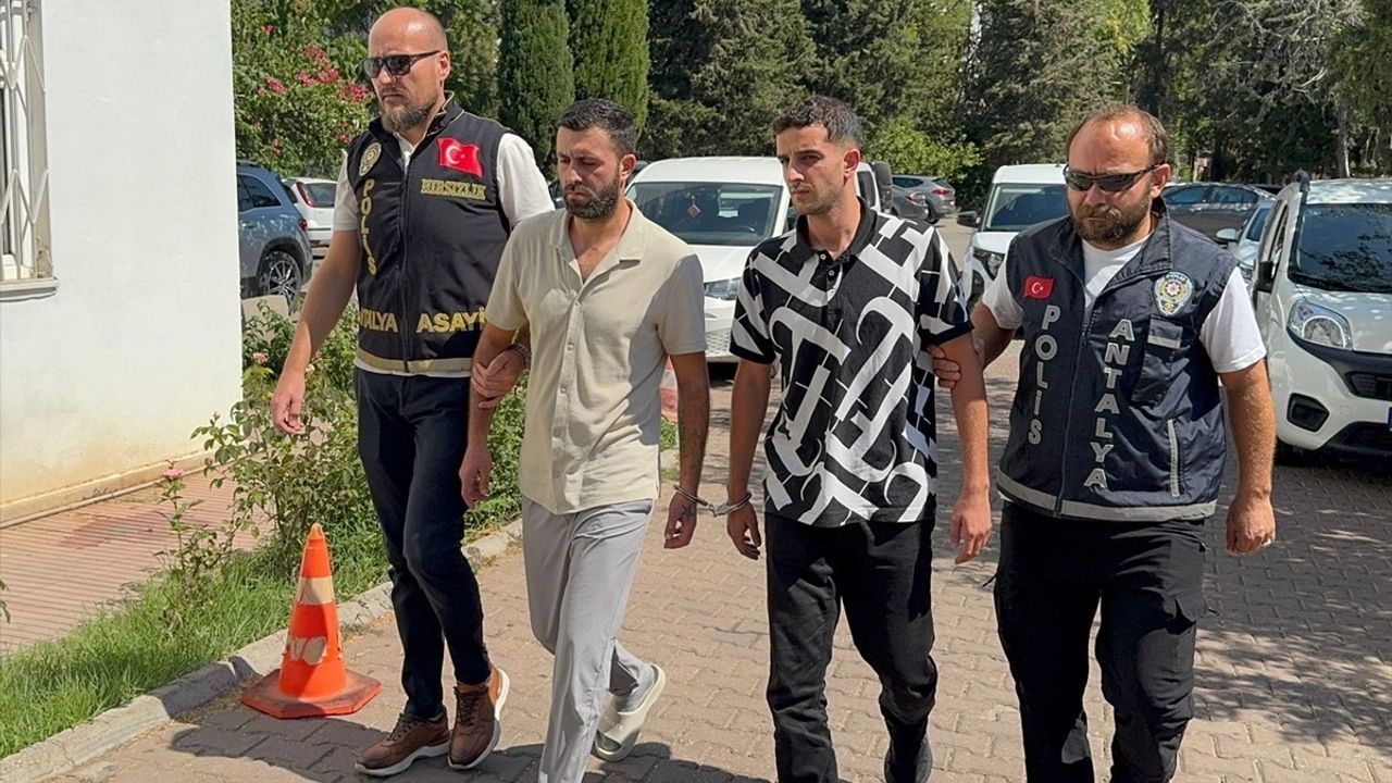 Antalya Muratpaşa'da silahlı kavga: 1 ölü, 1 yaralı