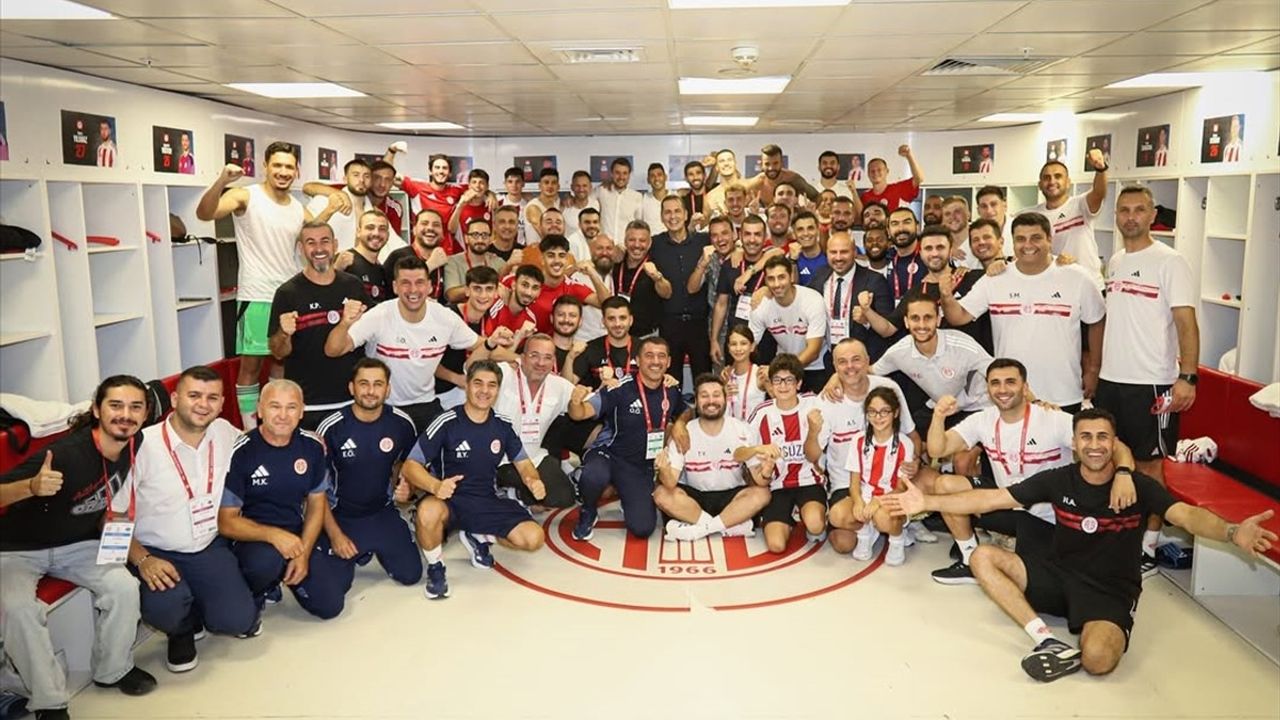 Antalyaspor Süper Lig'de Galibiyet Peşinde