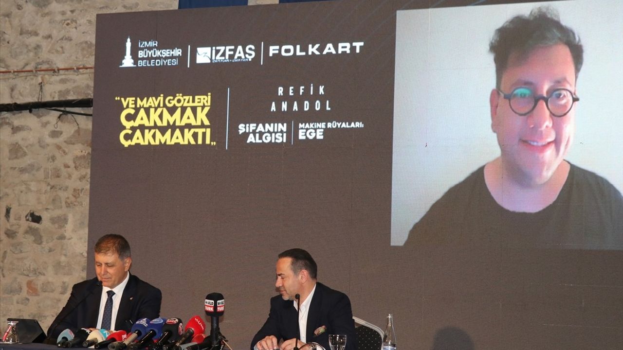 Atatürk'ün Anıları ve Refik Anadol'un Dijital Eserleri İzmir Fuarı'nda