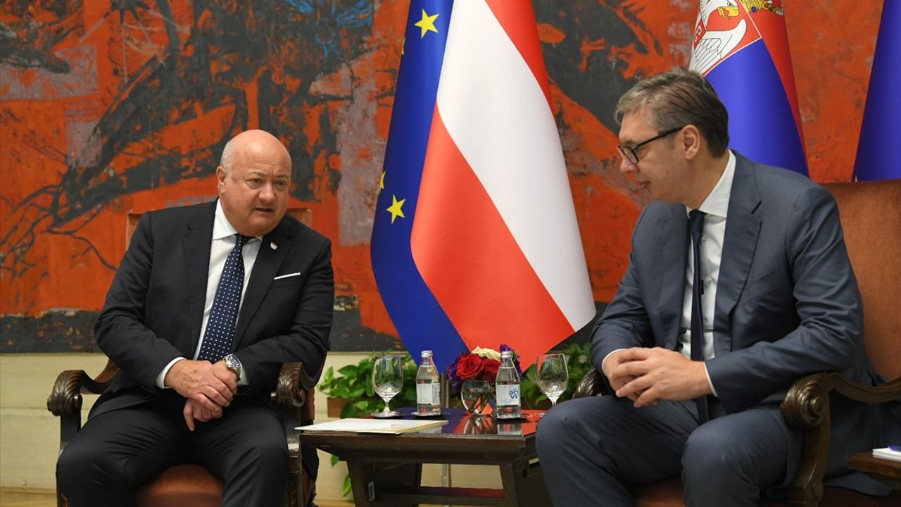 Avusturya Başbakanı Stocker'den Sırbistan'a Kosova Mesajı