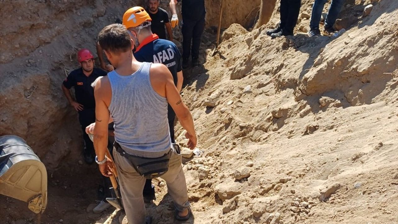 Aydın'da Su Hattı Kazısında Göçük: Bir Kişi Hayatını Kaybetti