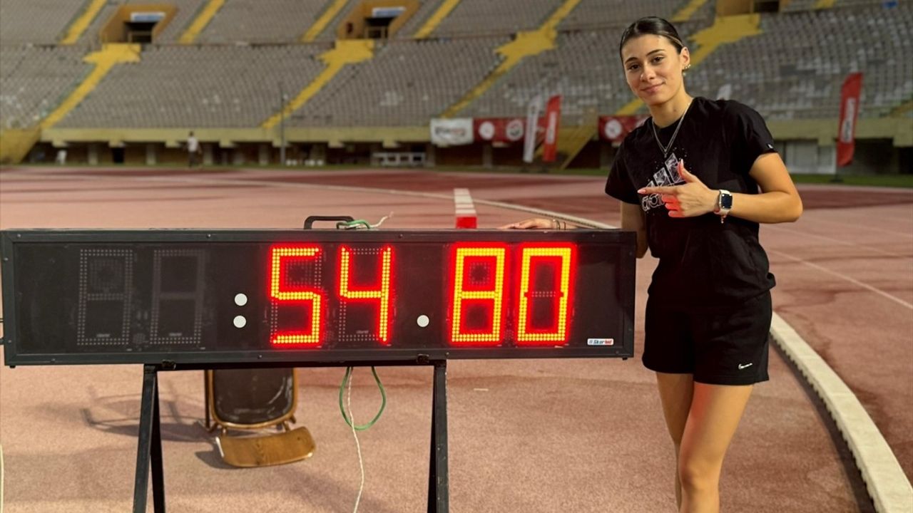 Aysel Önder'den Tarihi Başarı: Kadınlar 400 Metre Dünya Rekoru