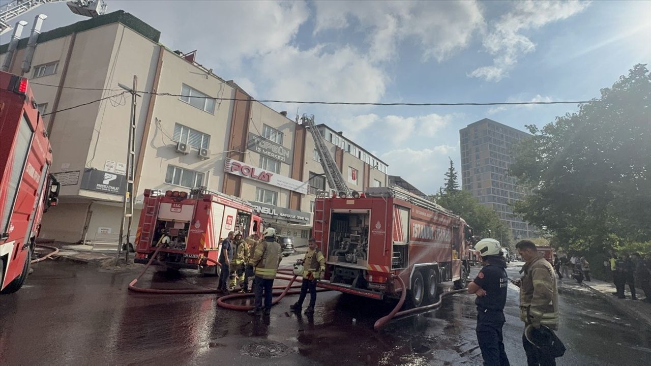 Bağcılar'da Tekstil Atölyesinde Yangın