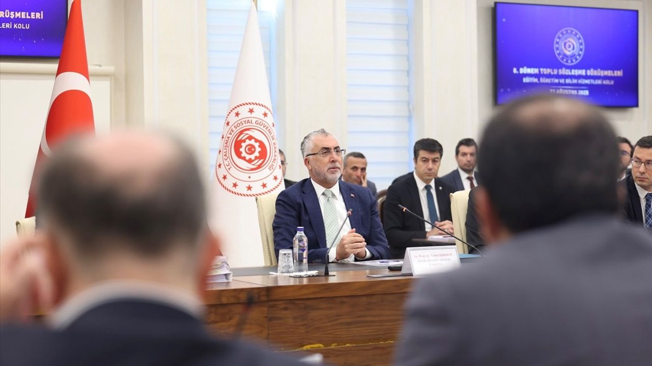 Bakan Işıkhan Eğitim İş Kolunda Toplu Sözleşme Görüşmelerini Değerlendirdi