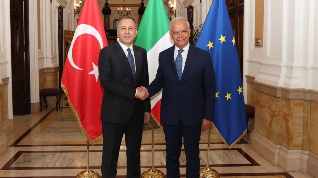Bakan Yerlikaya ve İtalya İçişleri Bakanı'nın Güvenlik İşbirliği Toplantısı