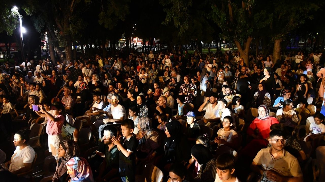 Batman'da 'Kardeşliğin Adı Türkiye' Konseri Düzenlendi