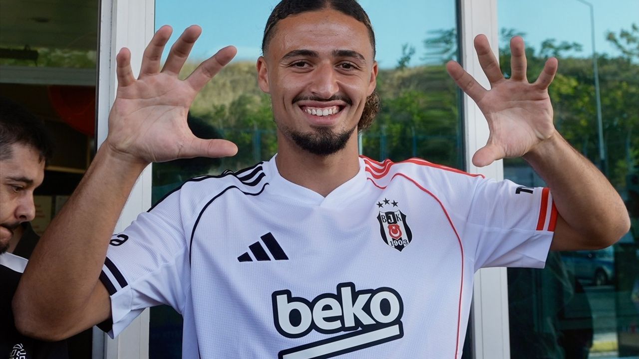 Beşiktaş'ın Yeni Transferi Taylan Bulut İstanbul'a Geldi