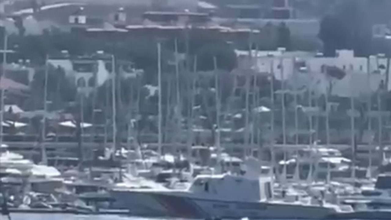 Bodrum'da Motoryatta Yangın Kontrol Altına Alındı