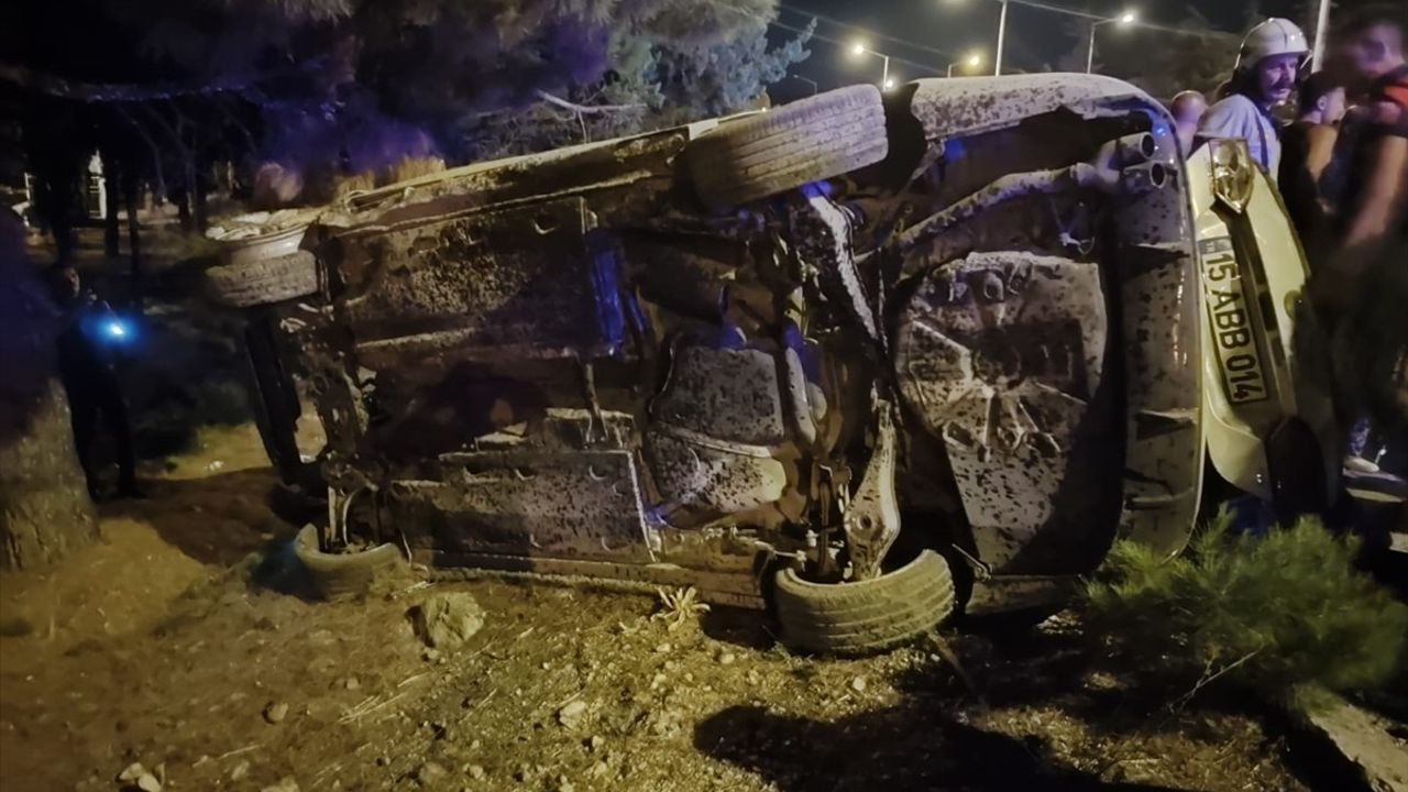 Burdur'da Otomobil Kazası: 4 Yaralı