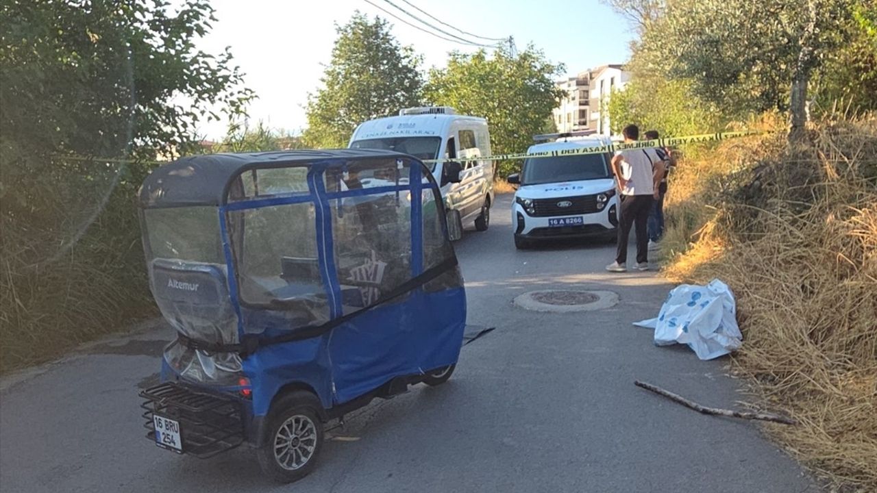 Bursa'da Bir Kişi Yolda Ölü Bulundu