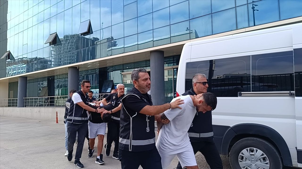 Bursa Merkezli Suç Örgütüne Cerrahi Operasyon: 11 Gözaltı