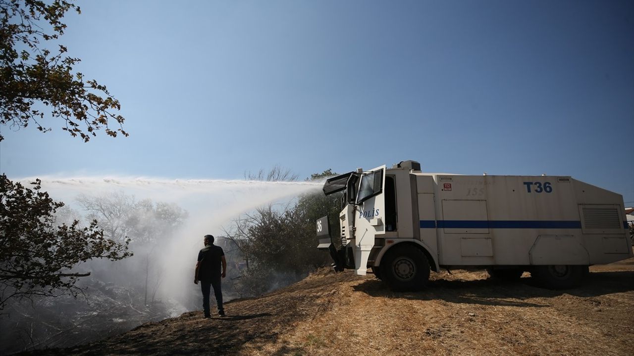 Çanakkale'de Arazide Yangın Çıktı