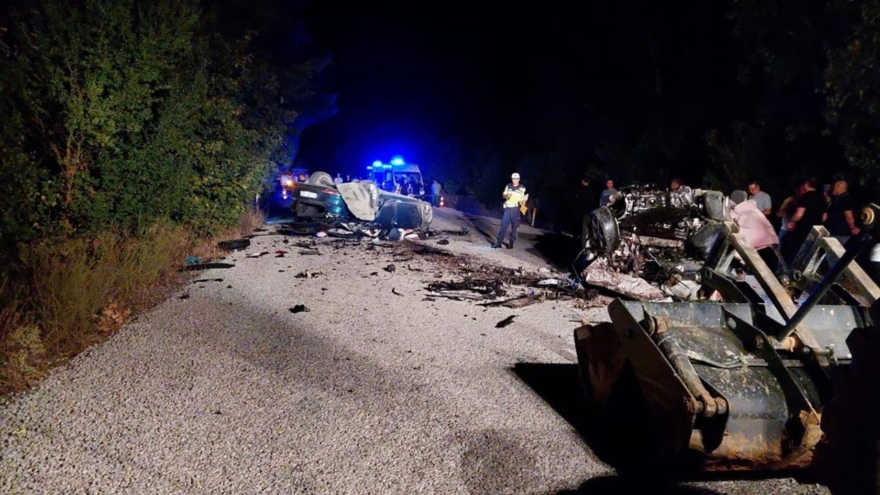 Çanakkale'de Trajik Trafik Kazası
