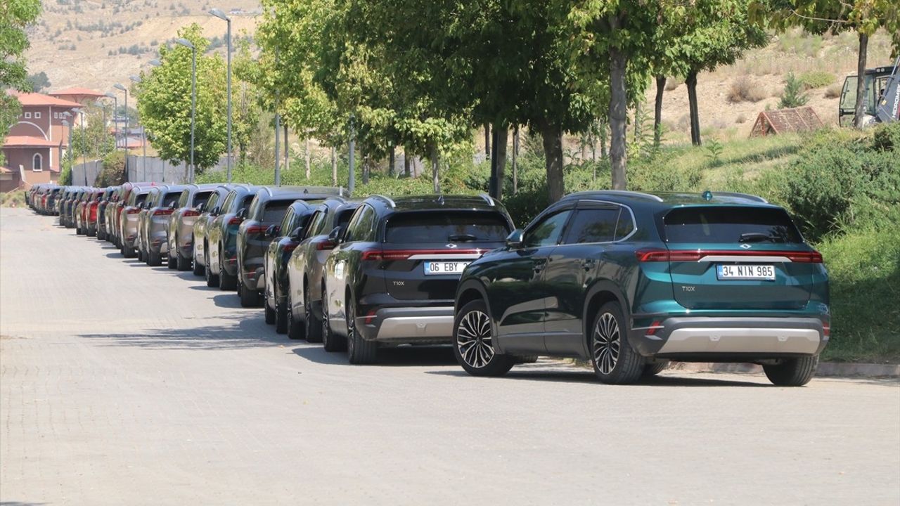 Çankırı'da Türkiye'nin En Uzun Togg Konvoyu Düzenlendi