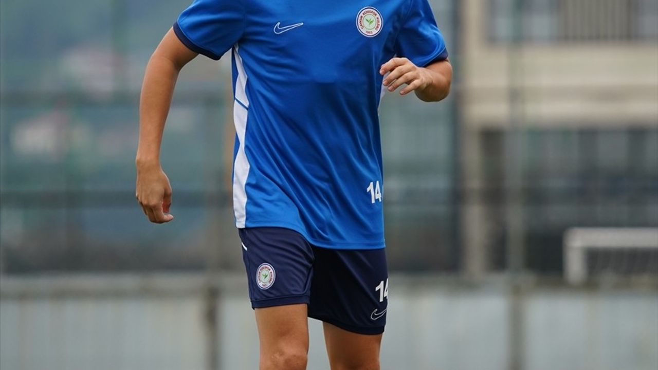 Çaykur Rizespor Taylan Antalyalı ile Anlaştı