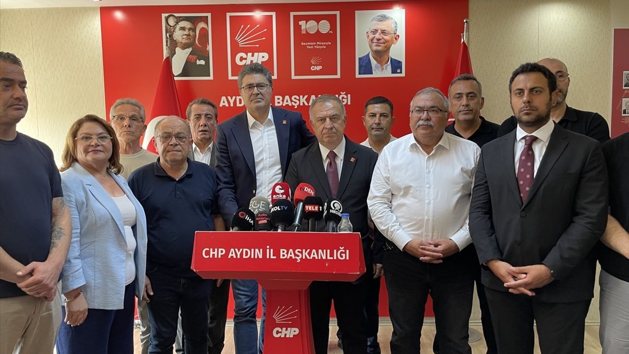 CHP Genel Başkan Yardımcıları Aydın'da Toplantı Gerçekleştirdi