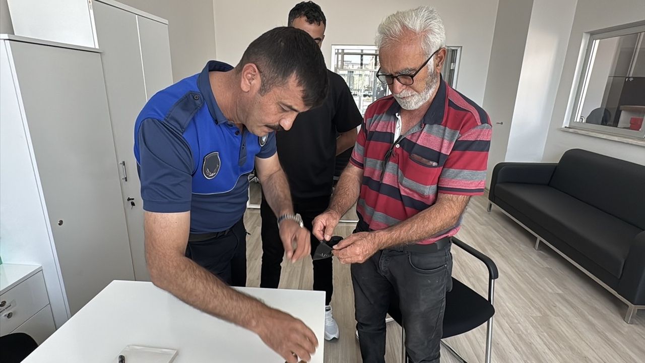 Çorum'da Bulunan Altınlar Sahibine Ulaştırıldı