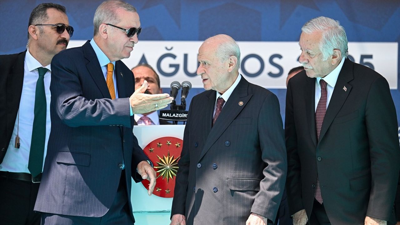 Cumhurbaşkanı Erdoğan'dan Malazgirt Zaferi'nin 954. Yılı Kutlaması
