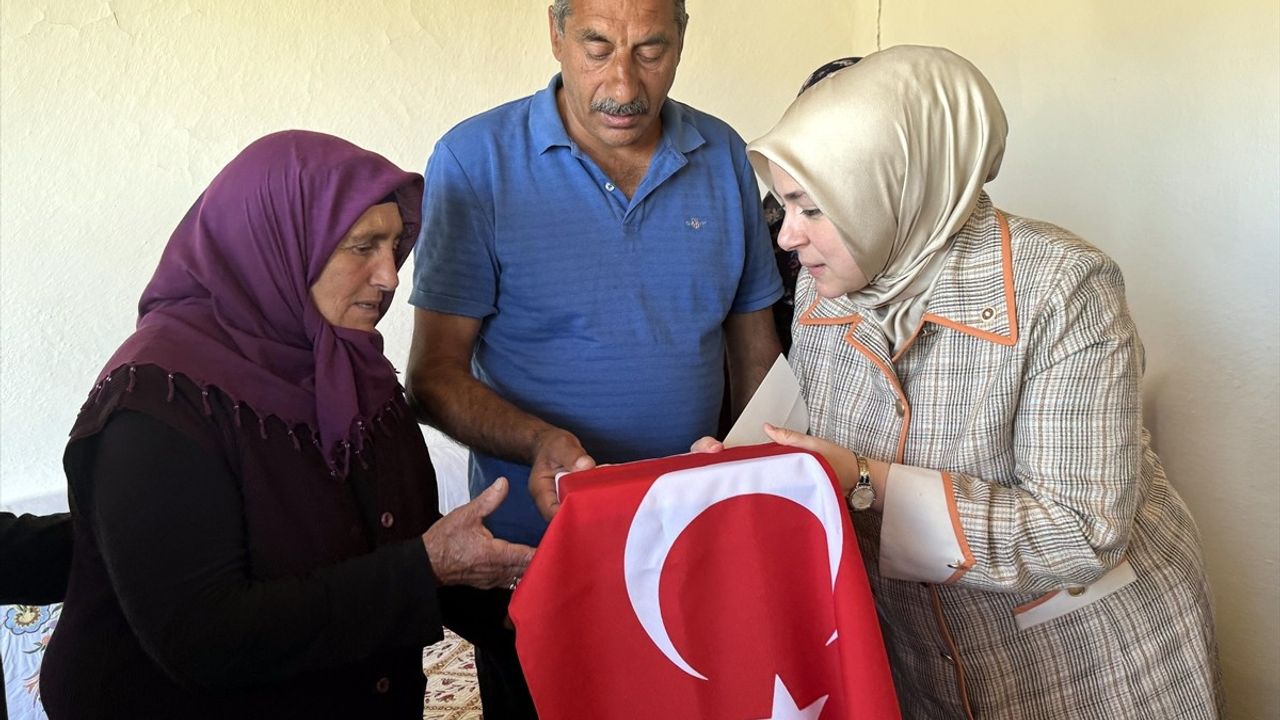 Cumhurbaşkanı Erdoğan'ın Şehit Annelerine Mektubu Ardahan'da