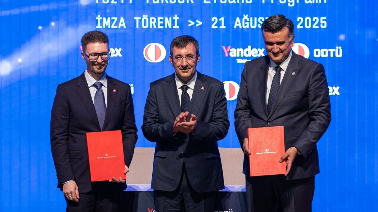 Cumhurbaşkanı Yardımcısı Yılmaz ODTÜ'de Yapay Zeka Programının Açılışında Konuştu