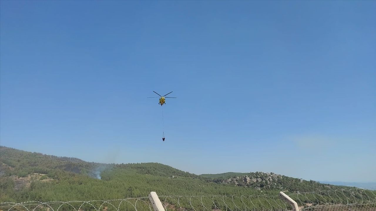 Denizli'deki Orman Yangınına Müdahale Sürüyor