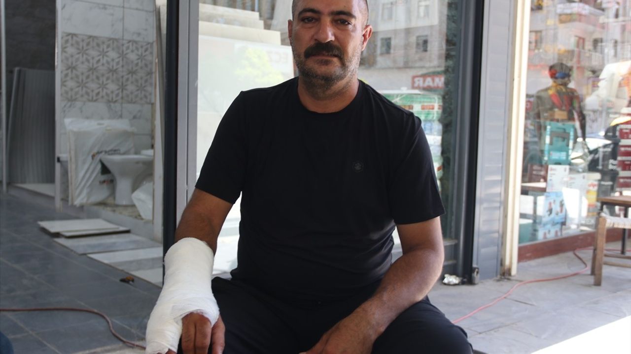 Diyarbakır'da Çocuk Kaçırmaya Çalışan Şüpheliye Esnafın Müdahalesi