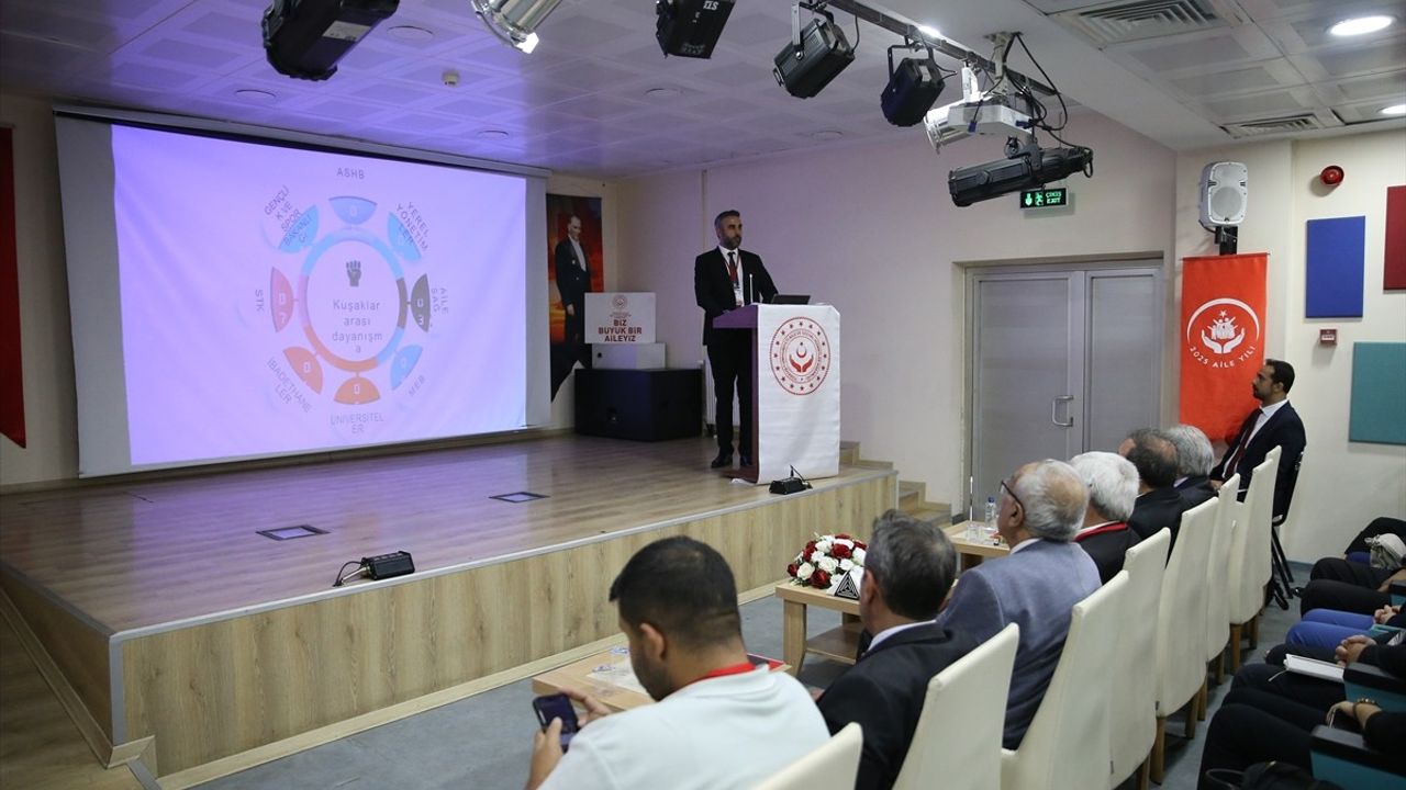 Diyarbakır’da "İl Yaşlılık Çalıştayı" düzenlendi