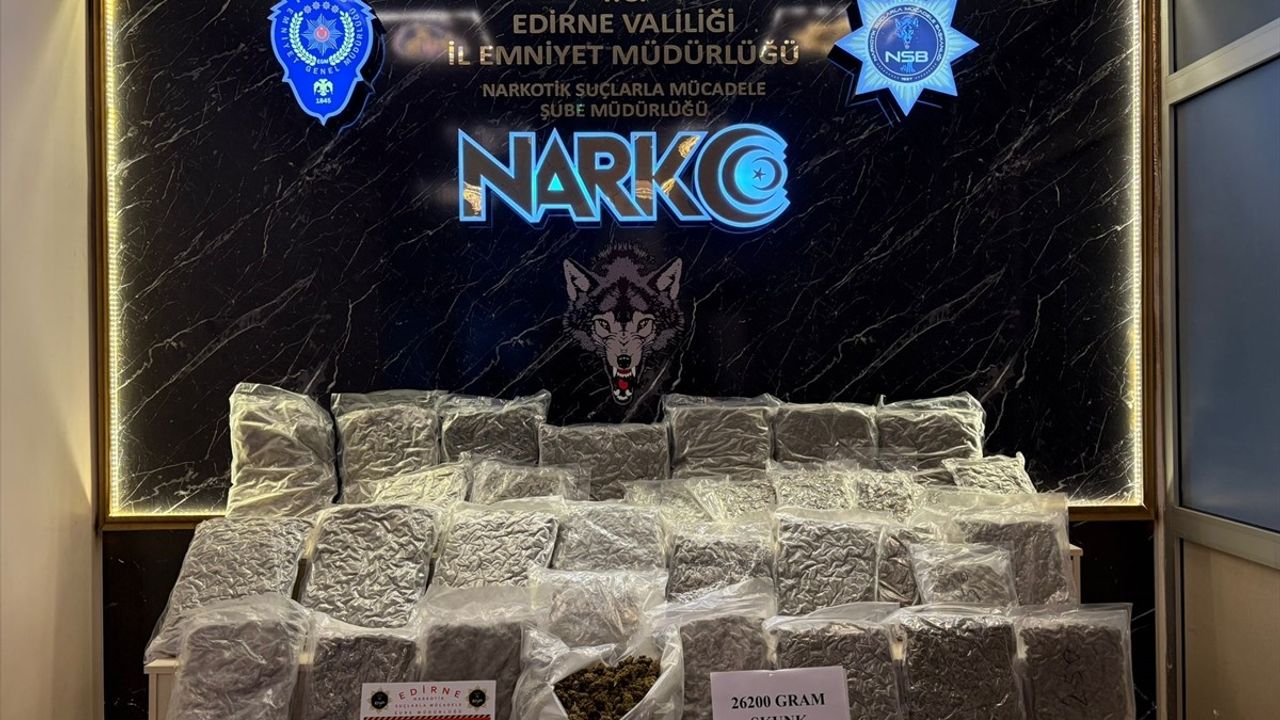 Edirne'de Uyuşturucu Operasyonu: 26 Kilo 200 Gram Sentetik Uyuşturucu Ele Geçirildi