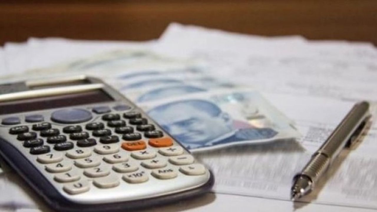 Emeklilere Çifte Promosyon Fırsatı: Bankalarda Ağustos Rekabeti