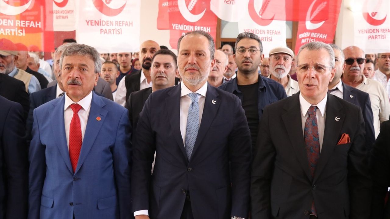 Erbakan'dan Isparta'da Kritik Açıklamalar