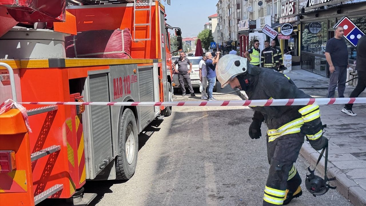 Erzurum'daki Güzellik Merkezinde Yangın: 1 Kişi Dumandan Etkilendi
