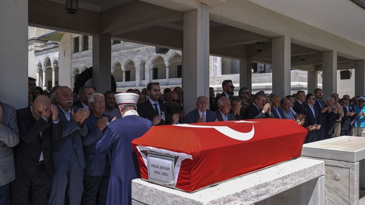 Eski Sağlık Bakanı Halil Şıvgın, Ankara'da Son Yolculuğuna Uğurlandı