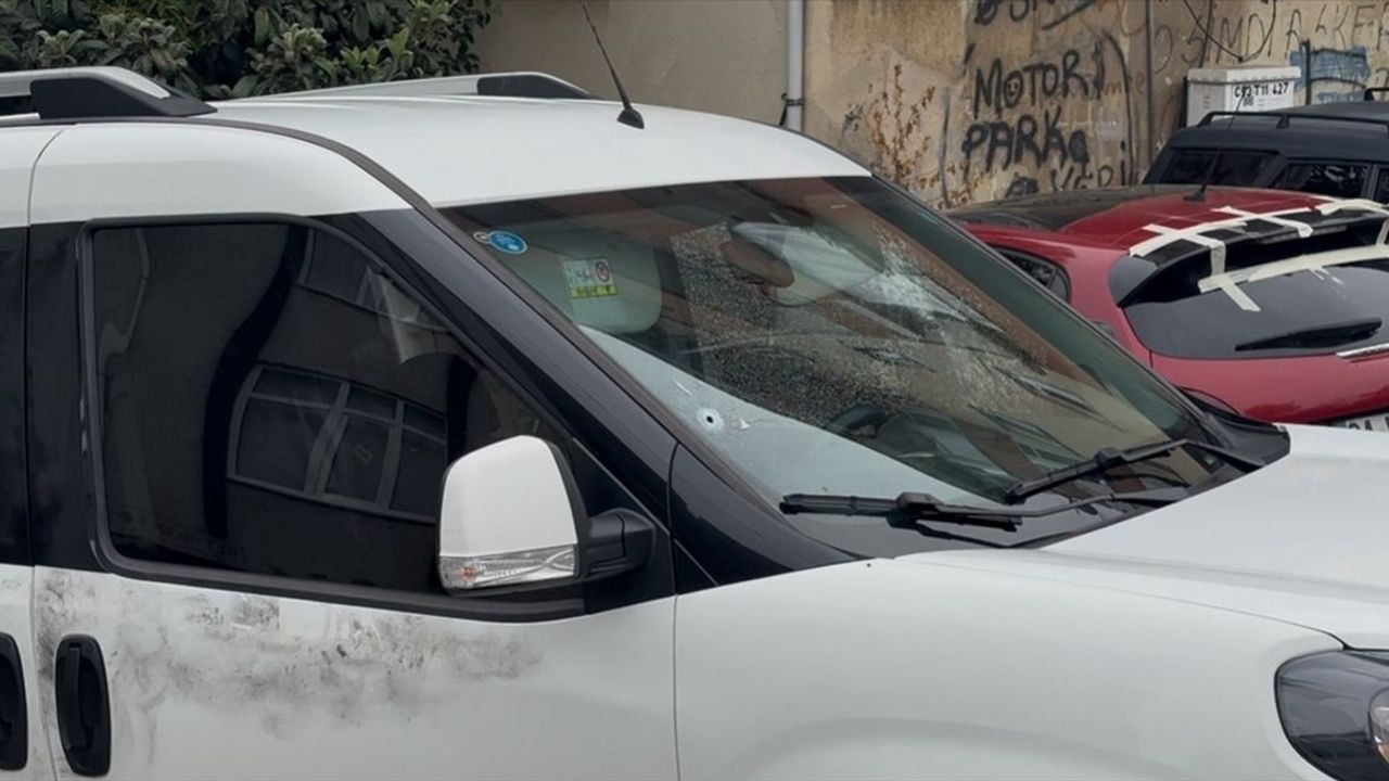 Eyüpsultan'da Silahlı Saldırı: 48 Yaşındaki Adam Ağır Yaralandı