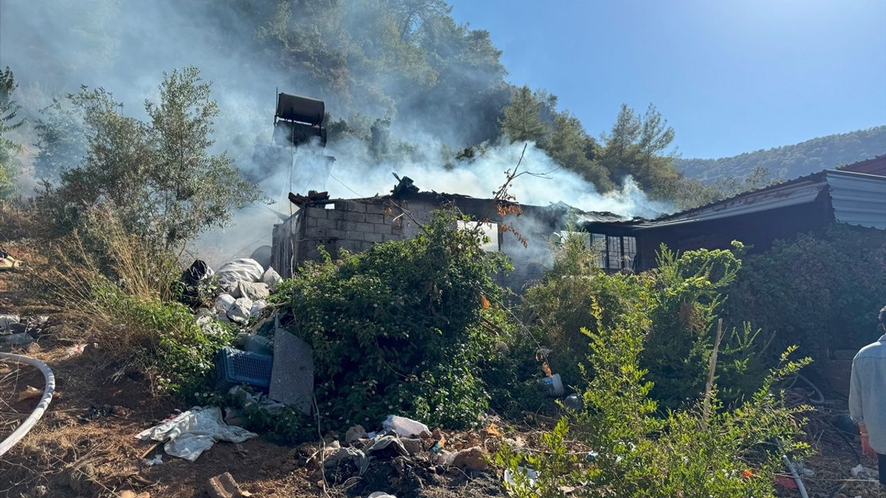 Fethiye'de Uyuşturucu Bağımlılığı Olayı: Genç Evini Ateşe Verdi