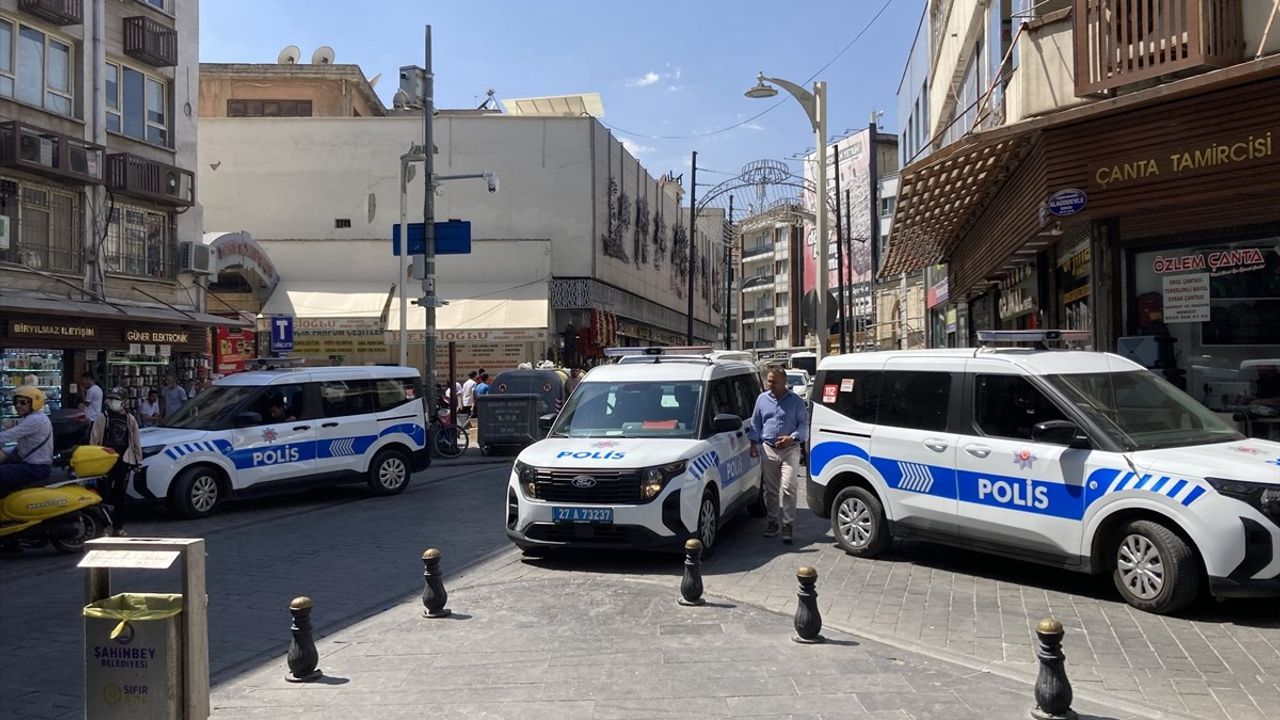 Gaziantep'te Kaçak Cep Telefonu Satıcılarına Operasyon