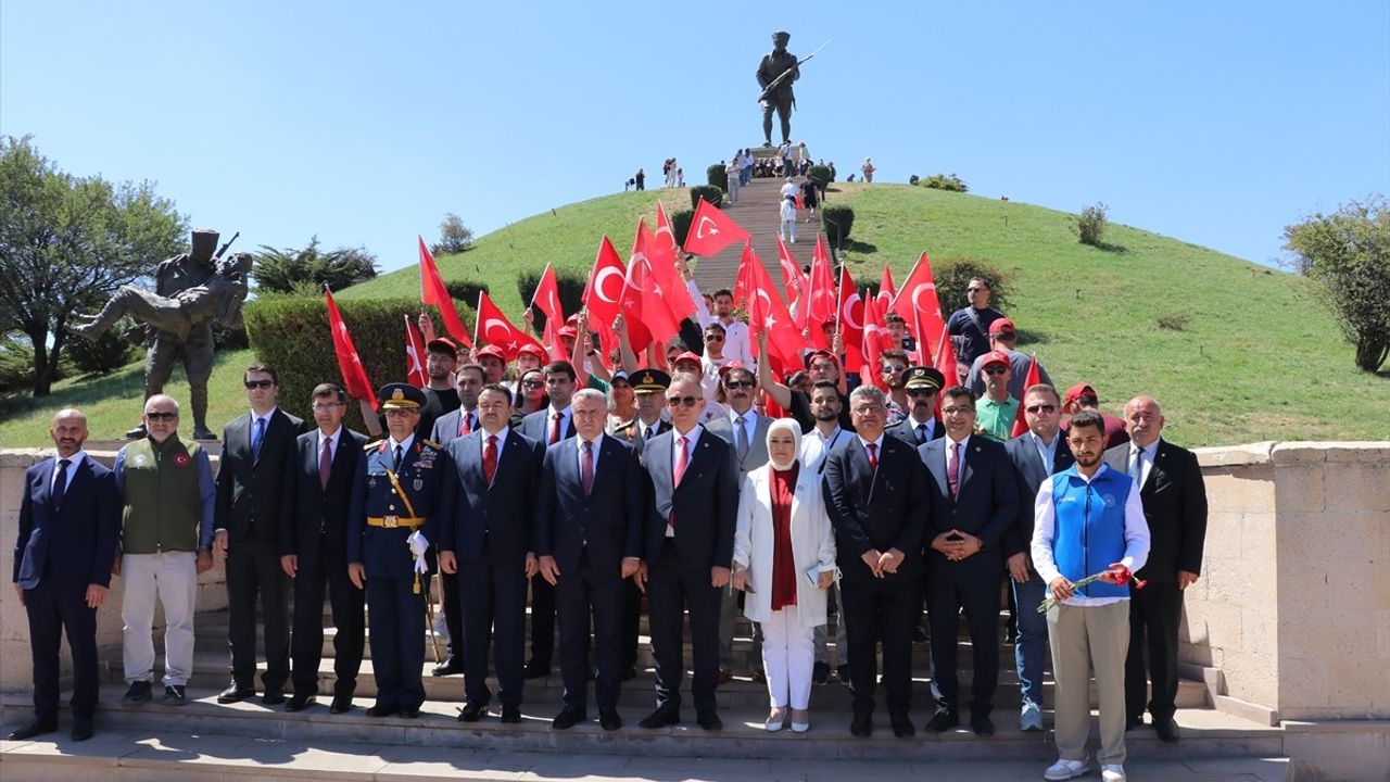 Gençlik ve Spor Bakanı Bak'tan Dumlupınar Diorama Müzesi Açılışında Güçlü Mesajlar