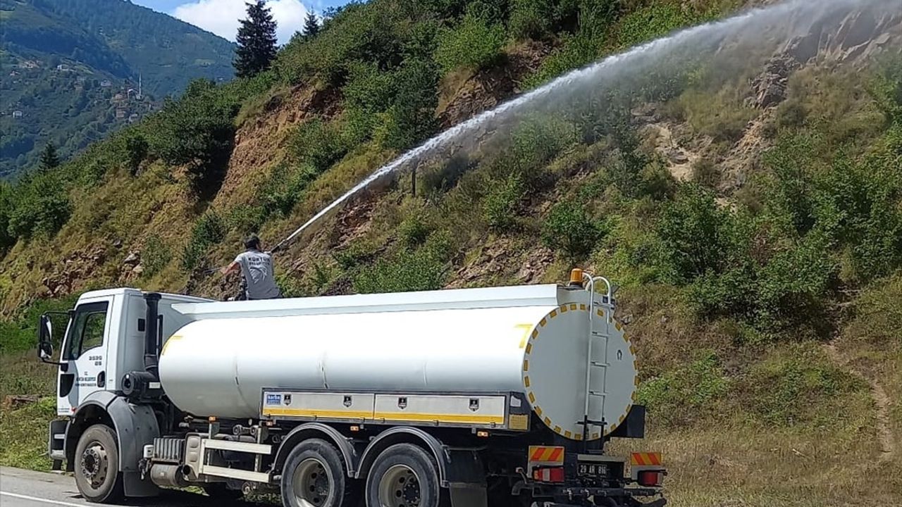 Gümüşhane'de Örtü Yangınına Hızlı Müdahale
