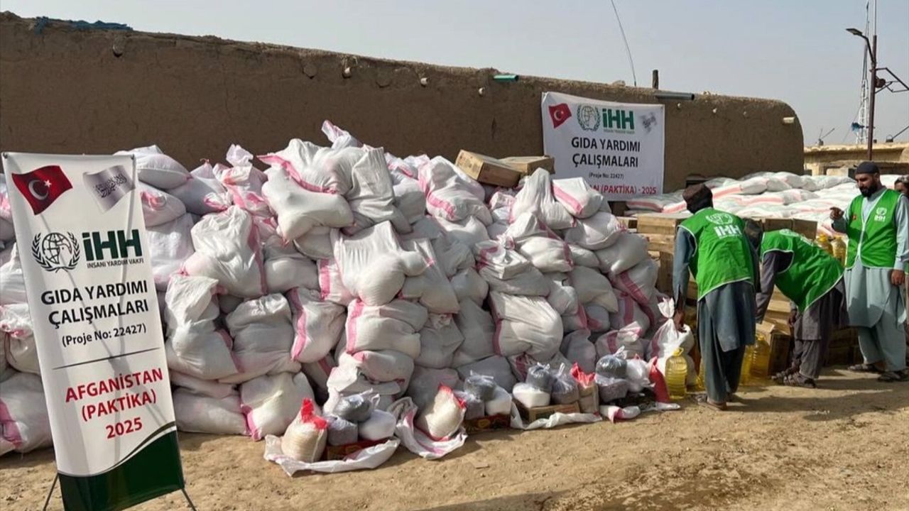 İHH'nın Afganistan'daki Gıda Yardımı: 1100 Paket Dağıtıldı