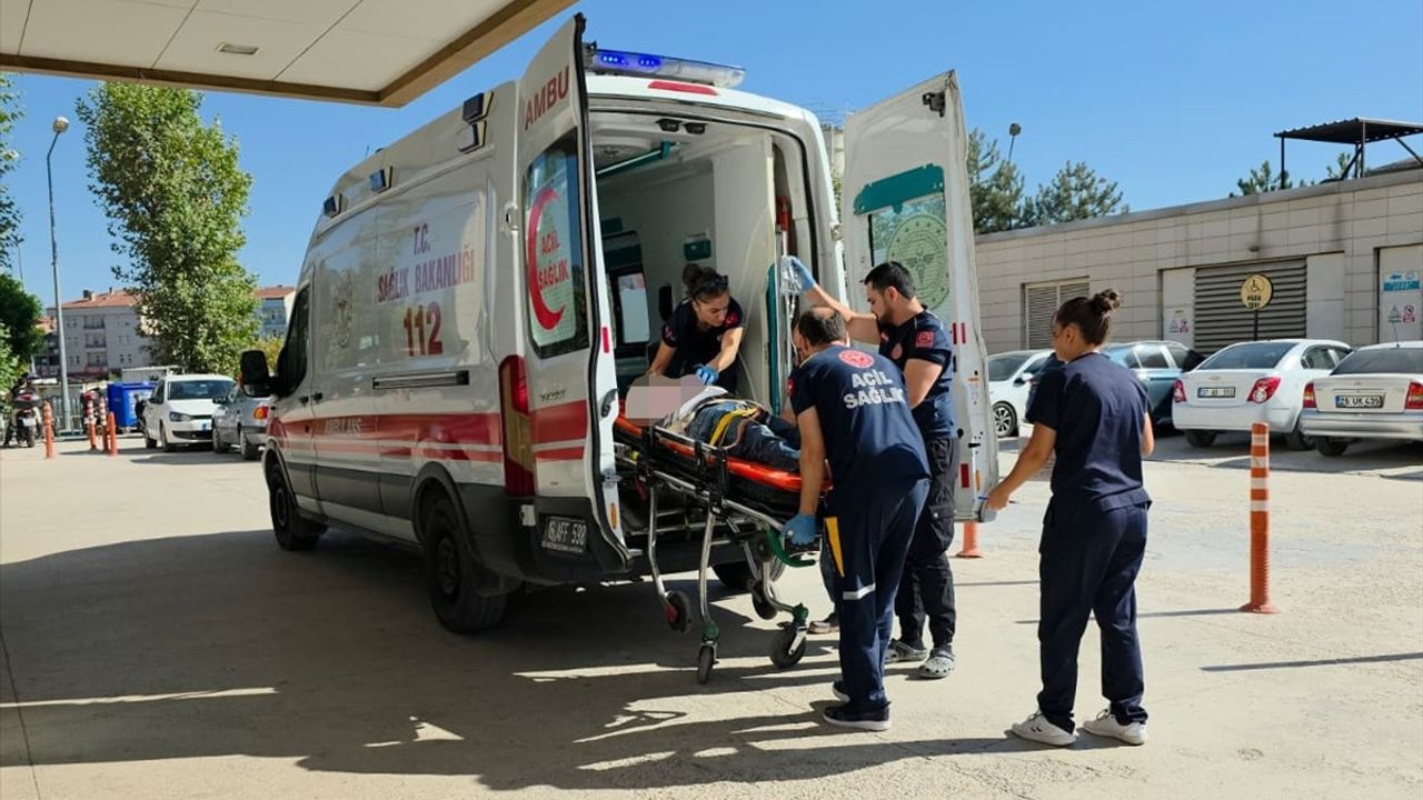 İnegöl'de Asansör Boşluğuna Düşen İşçi Ağır Yaralandı