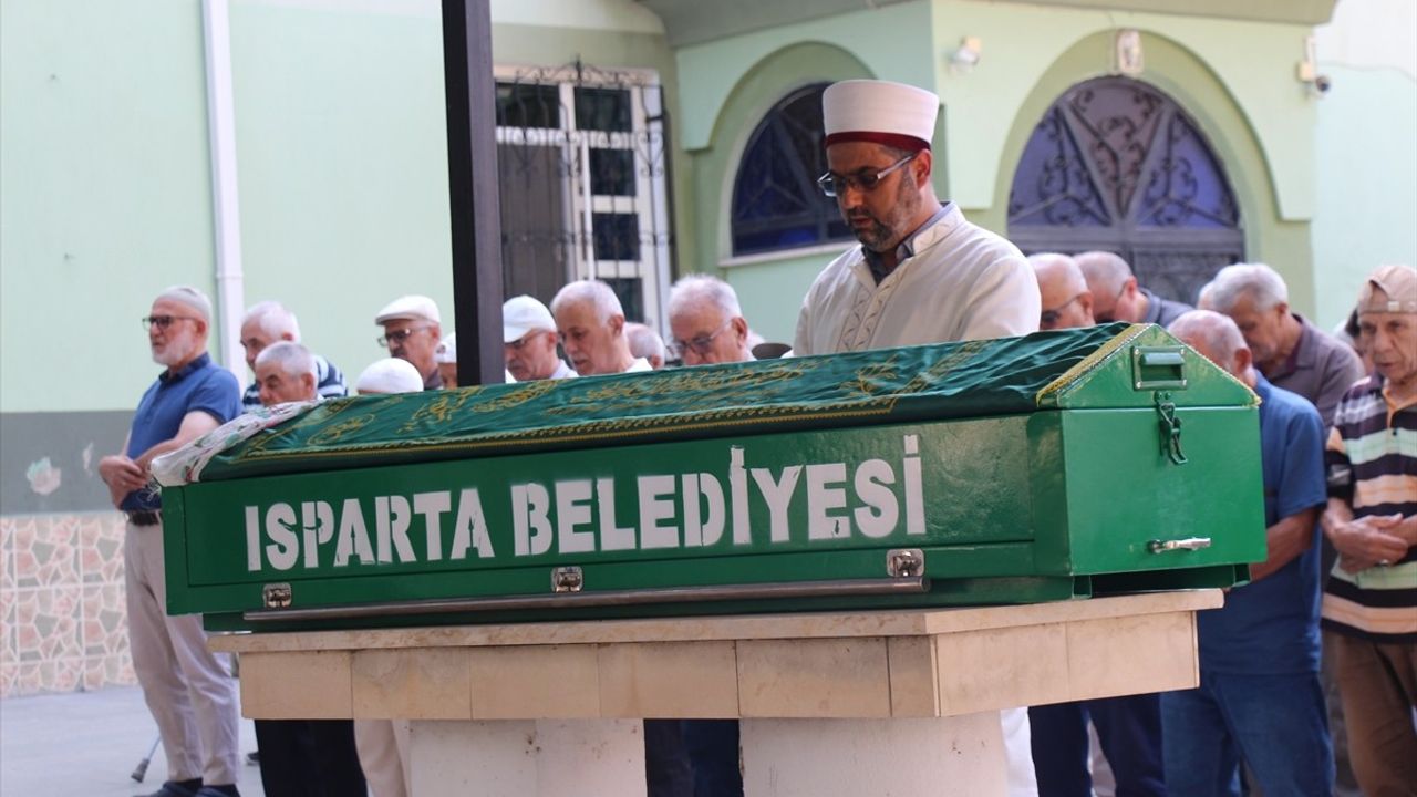 Isparta'da Fatıma Rahmani'nin Cenaze Töreni Düzenlendi