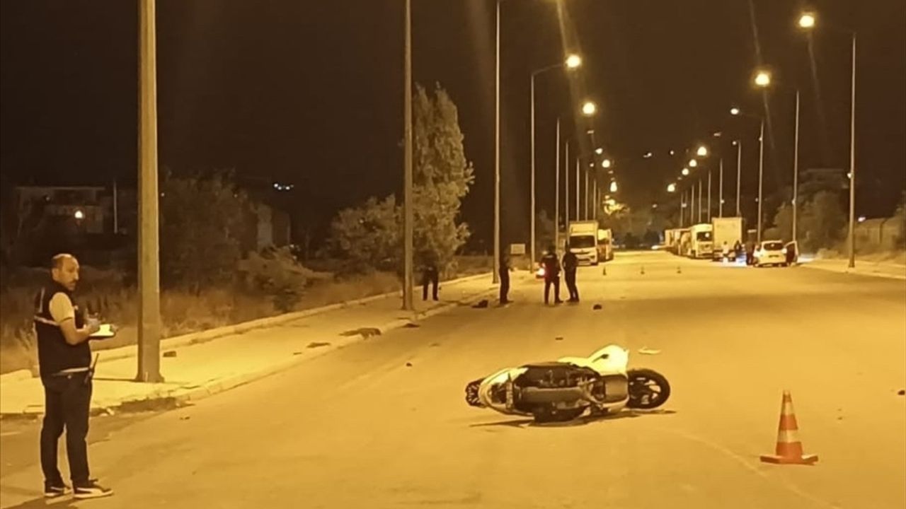 Isparta'da Motosiklet Kazası: İki Ölü, Bir Yaralı