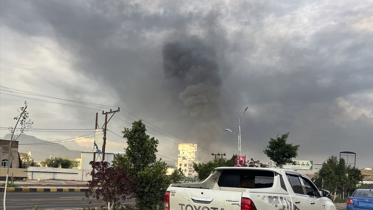 İsrail'in Sana'ya Hava Saldırısında Can Kaybı ve Yaralılar