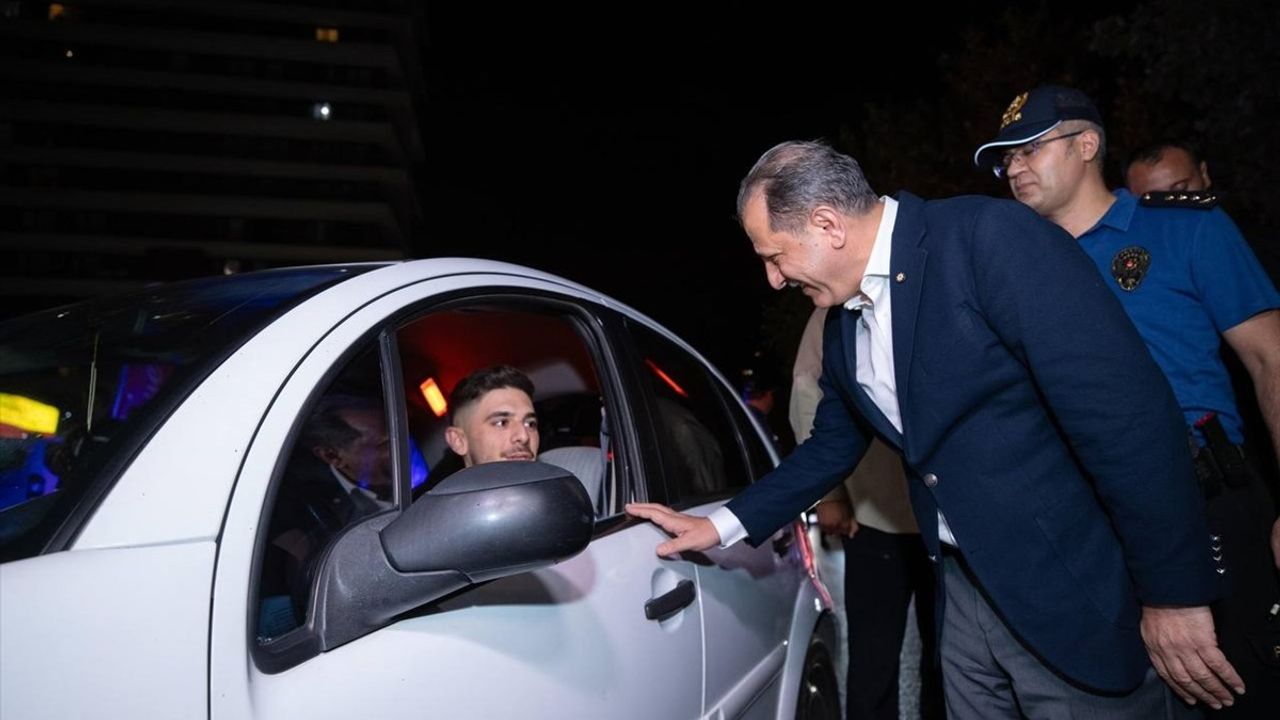 İstanbul'da `Huzur İstanbul` Uygulaması: 677 Gözaltı