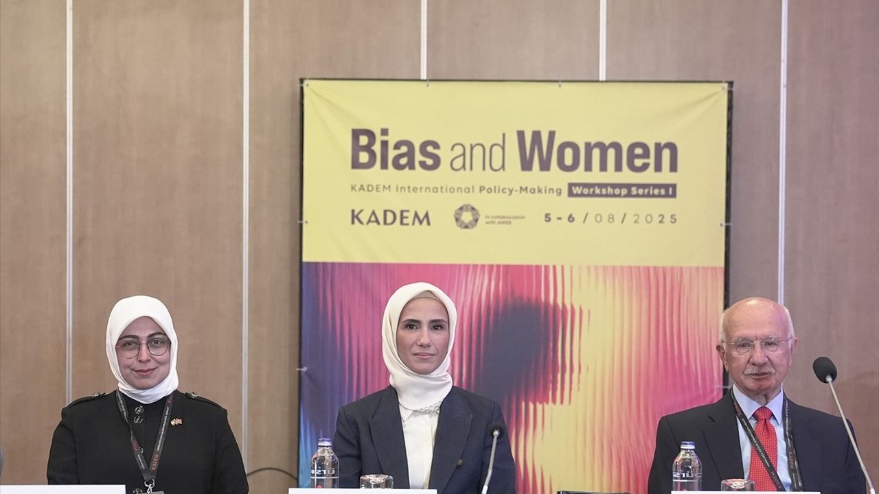 İstanbul'da 'Ön Yargı ve Kadın' Çalıştayı Yapıldı