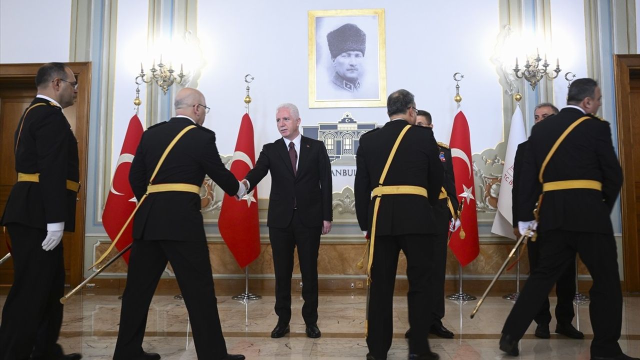İstanbul Valisi Davut Gül, 30 Ağustos Zafer Bayramı'nı Kutladı