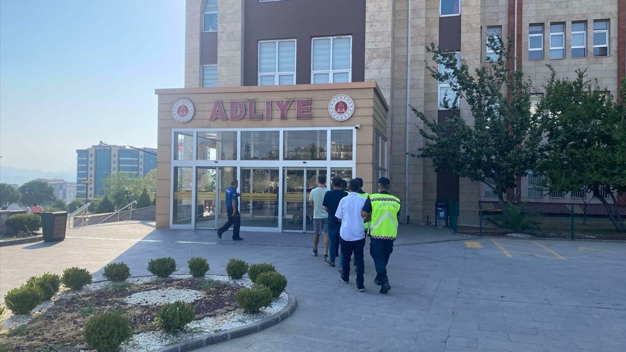 Kahramanmaraş'ta Hırsızlık Olayında 3 Kişi Tutuklandı