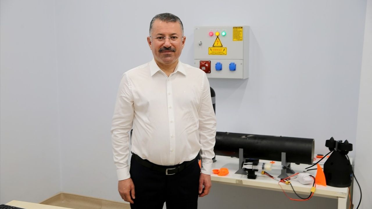 Karabük Üniversitesi Öğrencileri TEKNOFEST 2025 için Su Altı Roket Projesi Geliştiriyor
