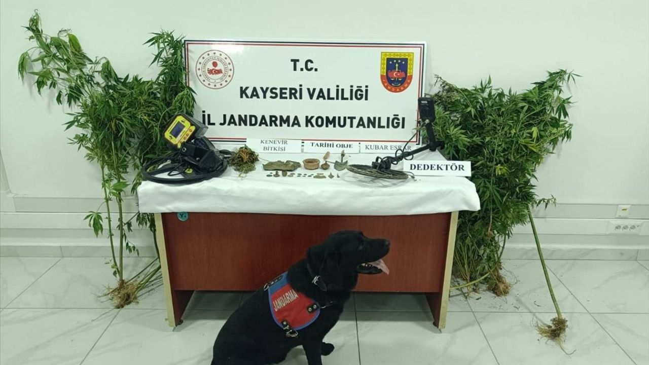 Kayseri'de Uyuşturucu Operasyonu: 21 Tarihi Eser Ele Geçirildi