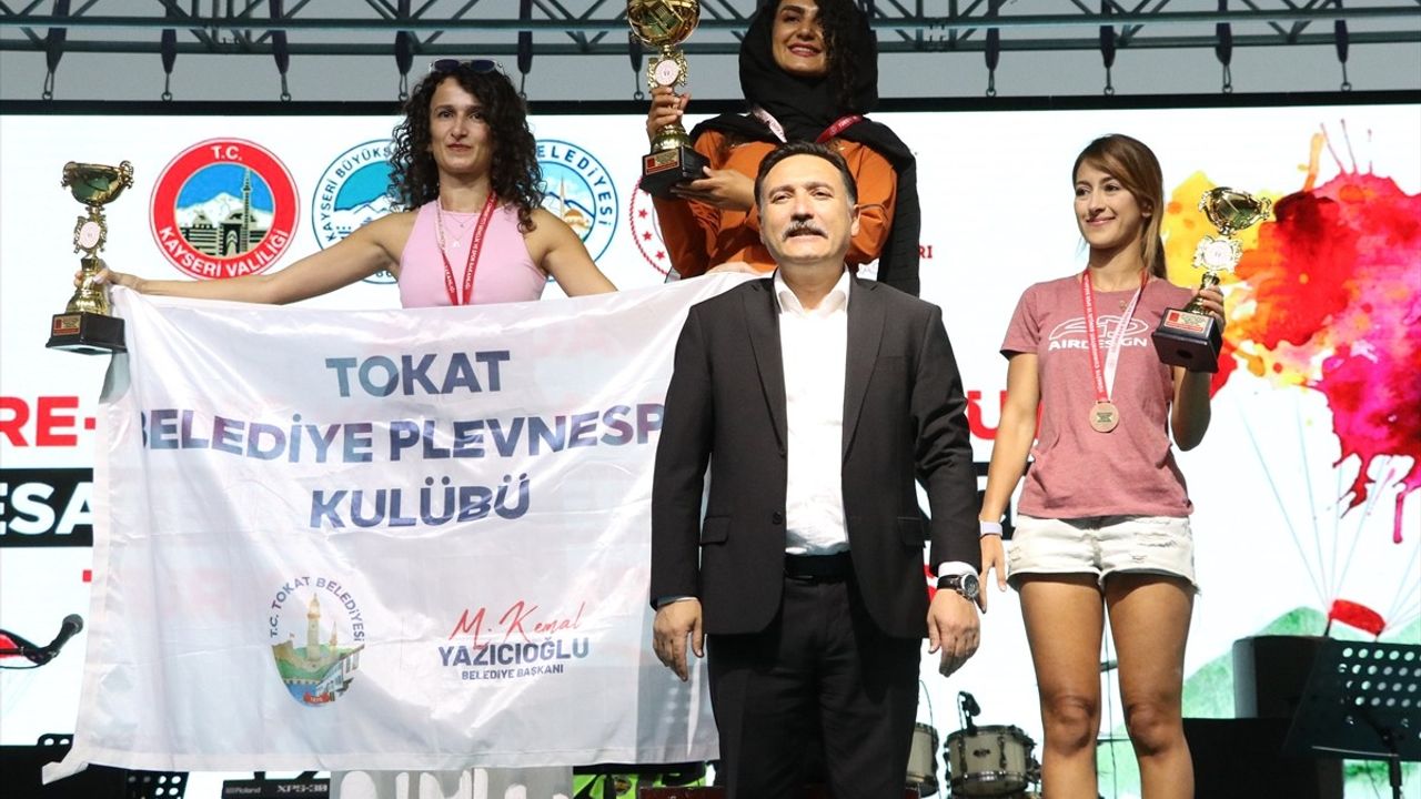 Kayseri'de Yamaç Paraşütü Şampiyonası Tamamlandı