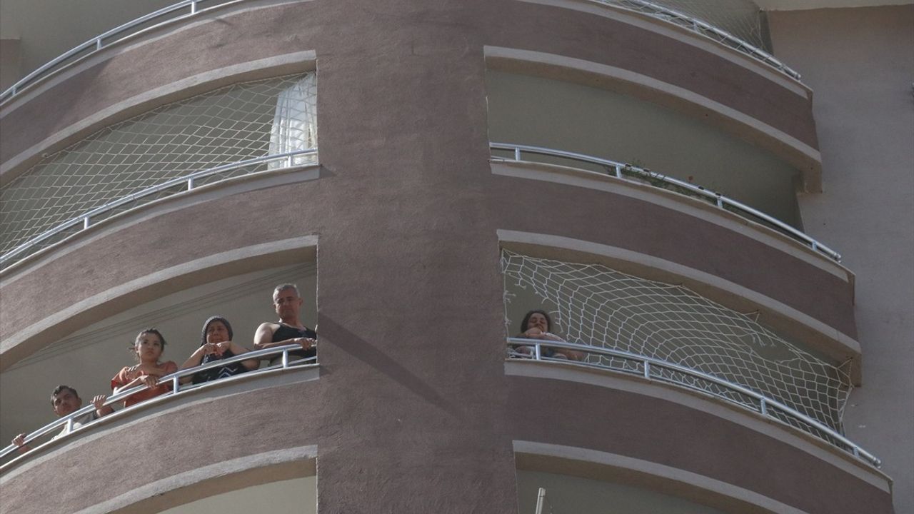 Kayseri'deki 14 Katlı Apartmanda Yangın